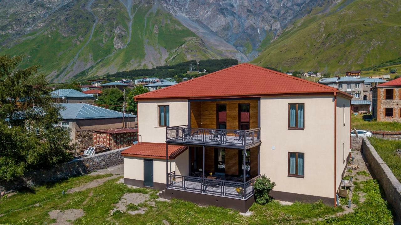 Travel Inn Kazbegi Exterior photo